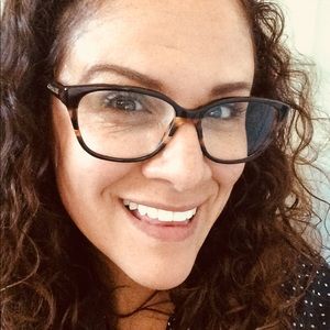 Meet your Posher, Gabriela